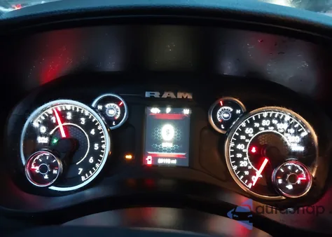 2021 Ram 2500 Tradesman 4X4 6'4 Box z USA, uszkodzony, nr VIN 3C6UR5CJ2MG697365